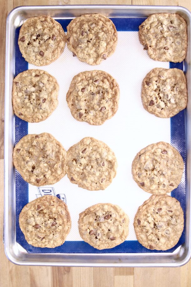 Oatmeal Chocolate Chip Cookies Easy Recipe 3 Photo 610x915 