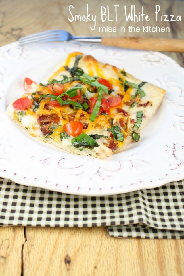 Smoky Blt White Pizza Easy Recipe Miss In The Kitchen