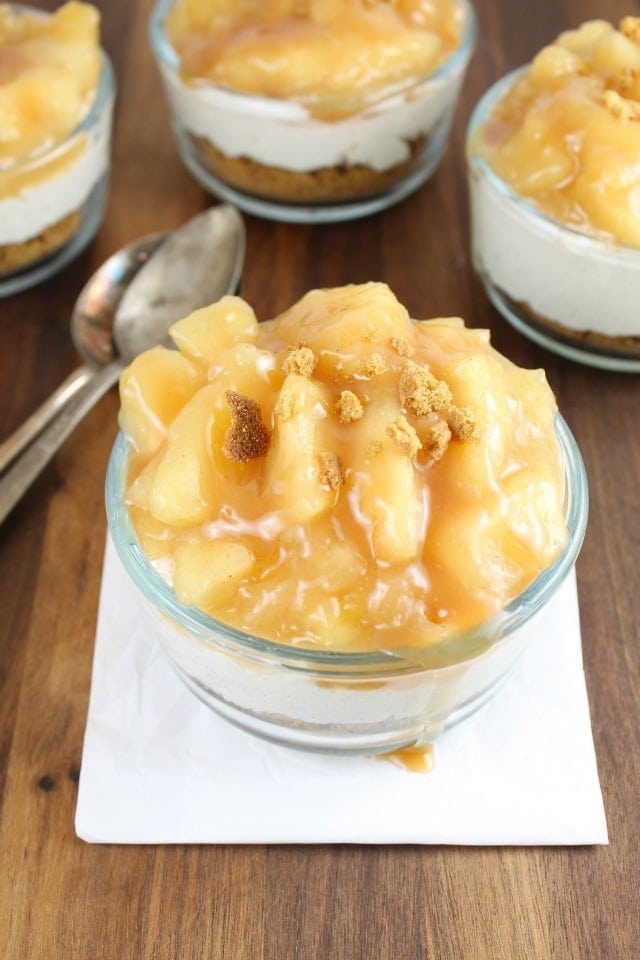 No Bake Cinnamon Cheesecakes with Caramel Apples