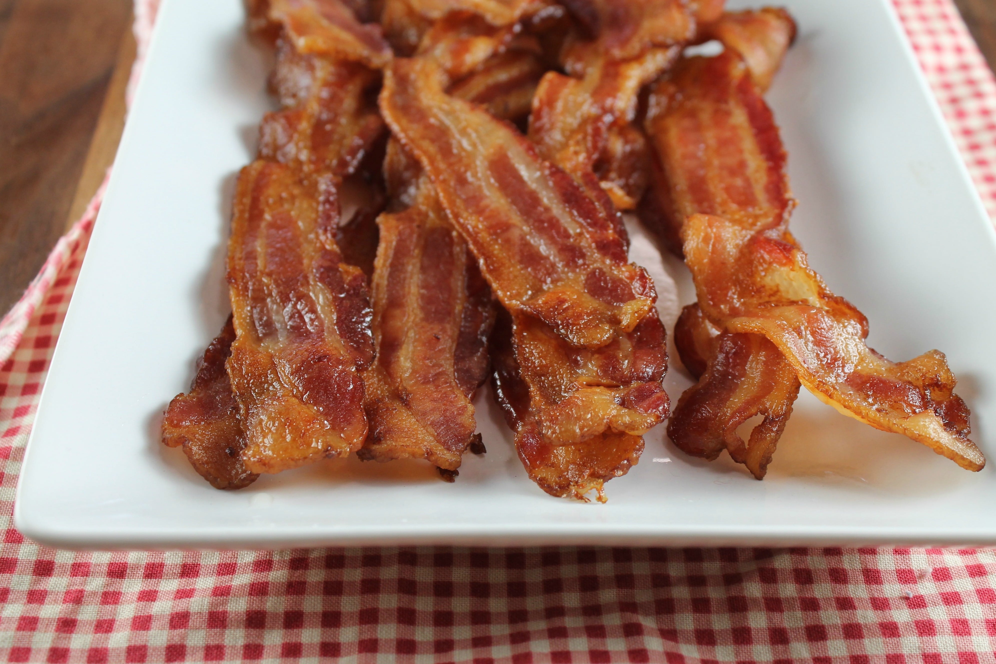 How to Cook Perfectly Crispy Bacon in the Oven