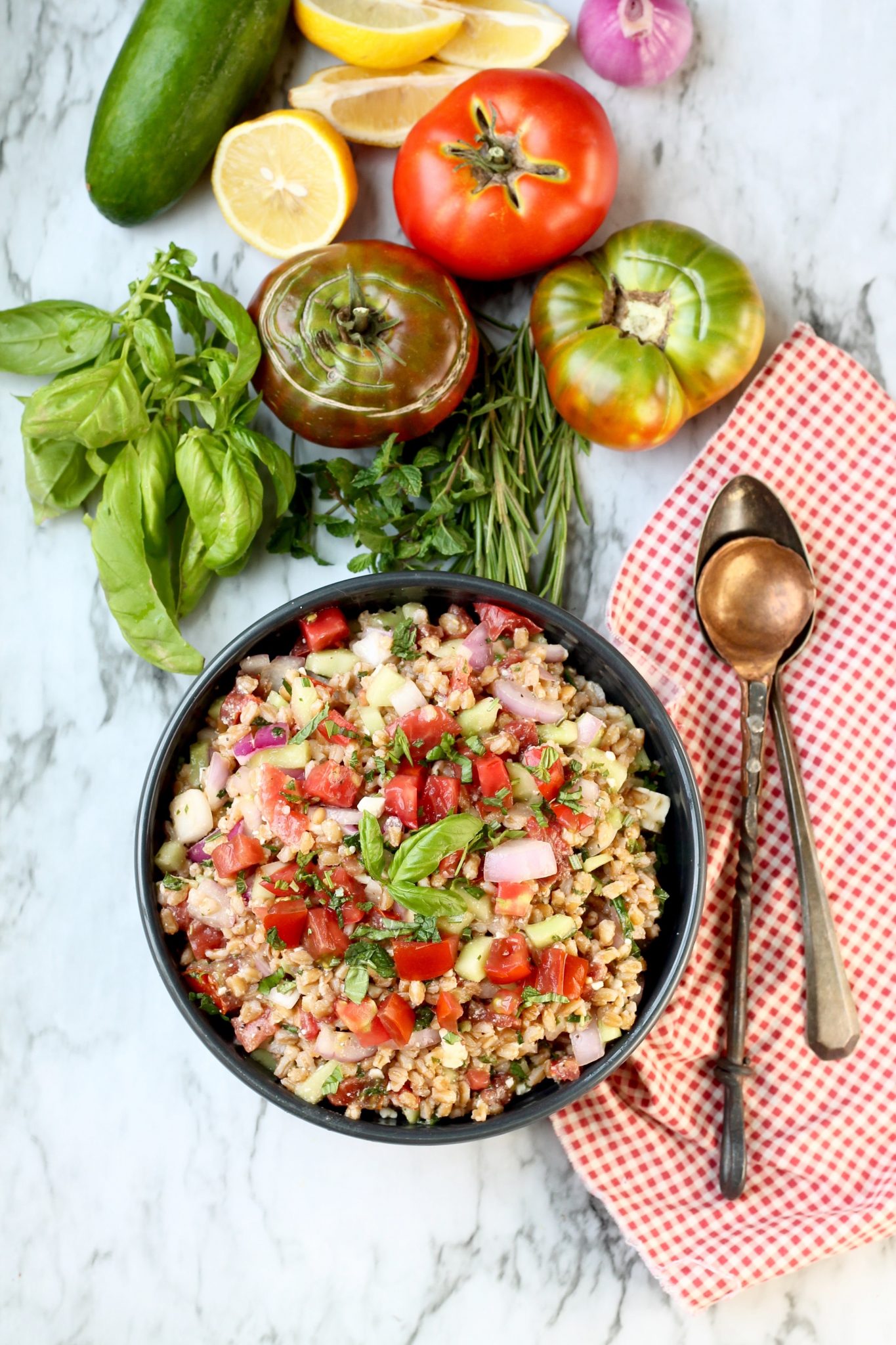 Greek Farro Salad {Easy Summer Side DIsh} - Miss in the Kitchen