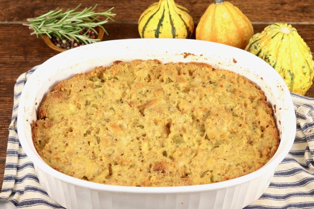 southern-cornbread-dressing-miss-in-the-kitchen