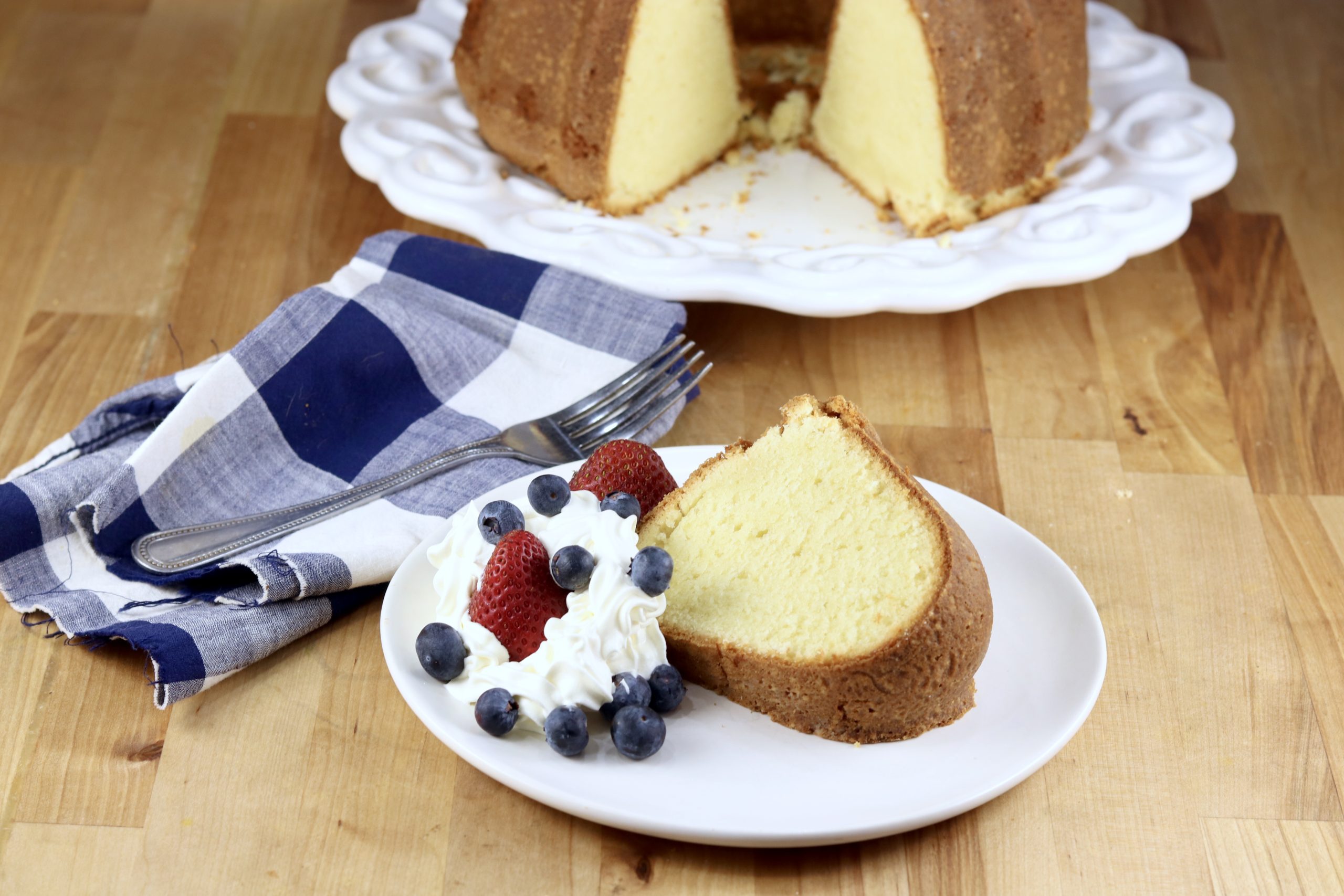 The Best Million Dollar Pound Cake Recipe - Miss in the Kitchen