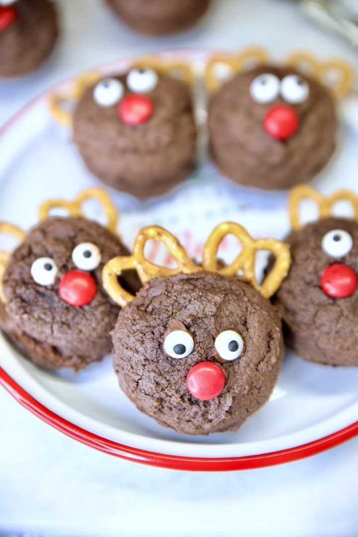 Reindeer Cake Mix Cookies - Miss in the Kitchen