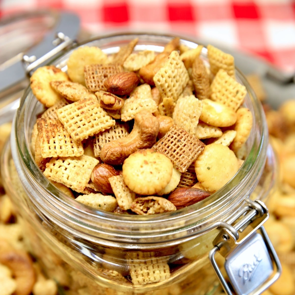 Spicy Garlic Chex Mix - The Toasty Kitchen