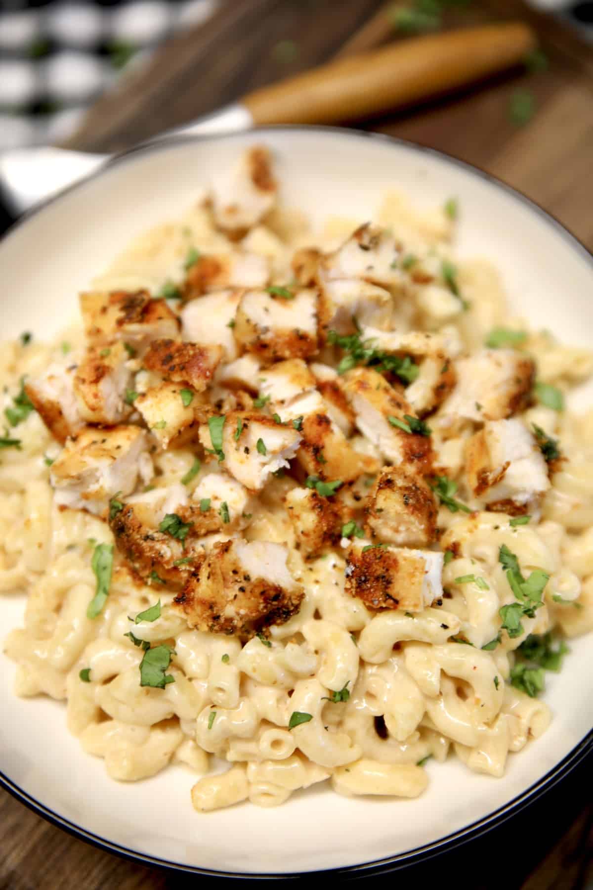 Mac and cheese with chopped chicken.