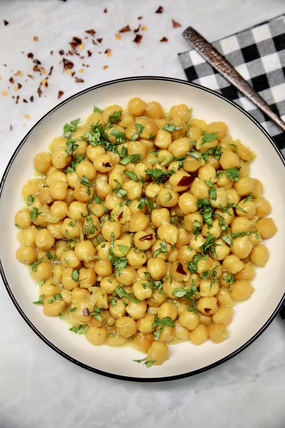 Chickpeas in a bowl. 